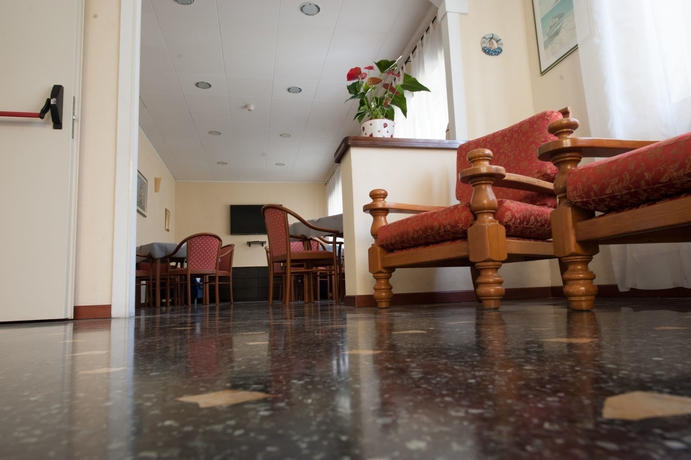 Imagen de los interiores del Hotel Lorenzo, CELLE LIGURE. Foto 18