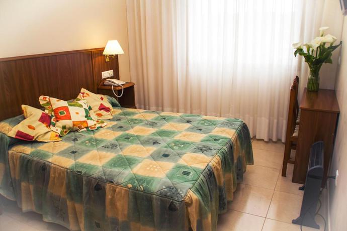 Imagen de la habitación del Hotel Lorenzo. Foto 6