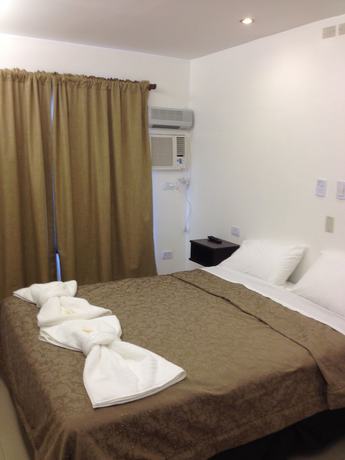 Imagen de la habitación del Hotel Lorenzo Suites. Foto 9