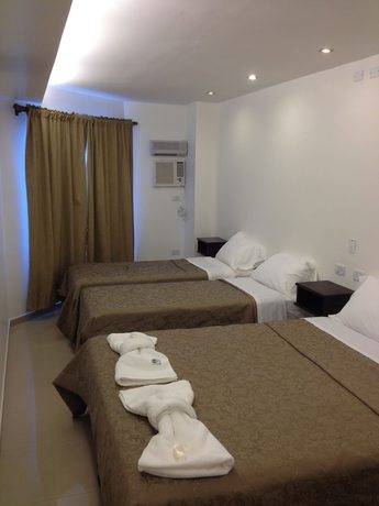 Imagen de la habitación del Hotel Lorenzo Suites. Foto 11