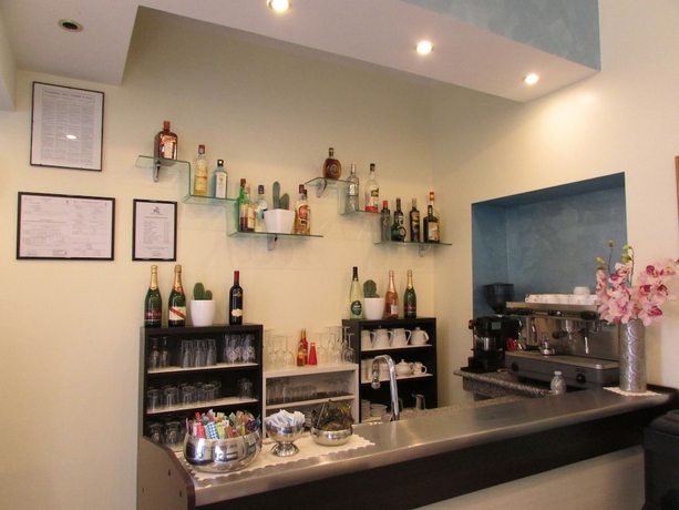 Imagen de los interiores del Hotel Loreto, Milán. Foto 18