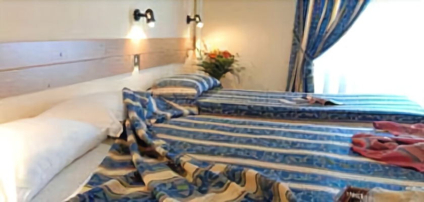 Imagen de la habitación del Hotel Loreto, Milán. Foto 9