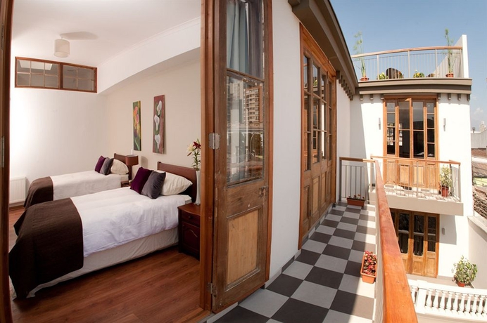 Imagen de la habitación del Hotel Loreto, Santiago de Chile. Foto 7