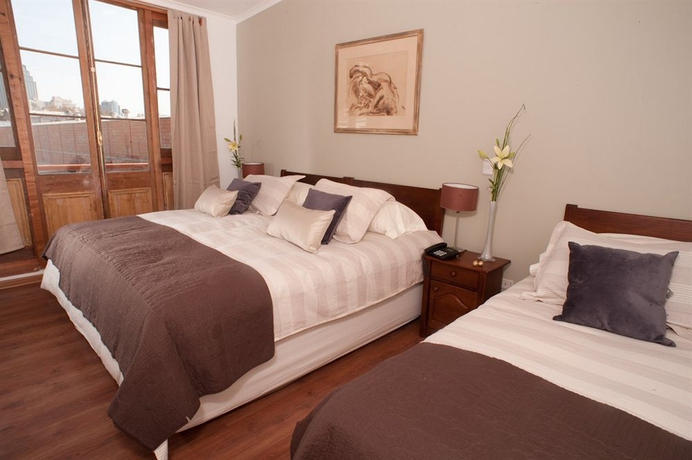 Imagen de la habitación del Hotel Loreto, Santiago de Chile. Foto 10