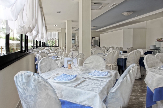 Imagen de los interiores del Hotel Loretta and Dependance. Foto 18