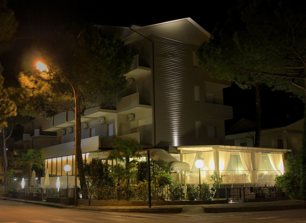 Imagen general del Hotel Loretta and Dependance. Foto 2