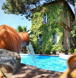 Imagen de la piscina del Hotel Loriet. Foto 2