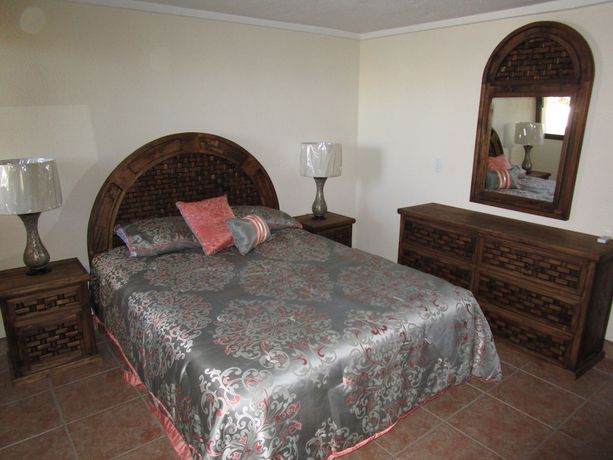 Imagen de la habitación del Hotel Lorimar. Foto 13