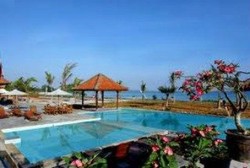 Imagen de la piscina del Hotel Lorin Belitung. Foto 13