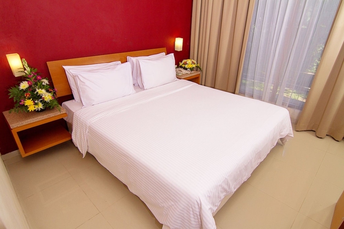 Imagen de la habitación del Hotel Lorin. Foto 10