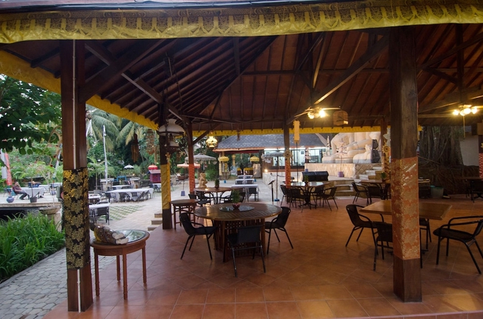 Imagen del bar/restaurante del Hotel Lorin. Foto 6