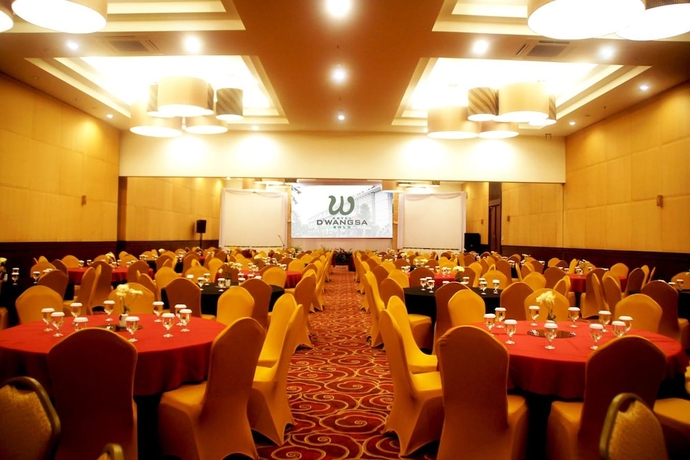 Imagen de los interiores del Hotel Lorin. Foto 18