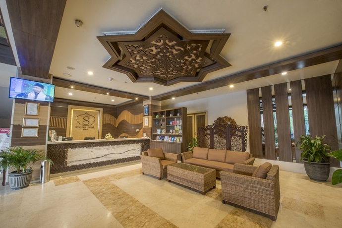 Imagen de los interiores del Hotel Lorin Syariah Solo. Foto 18