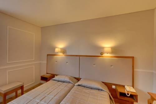 Imagen de la habitación del Hotel L'orque Bleue. Foto 10