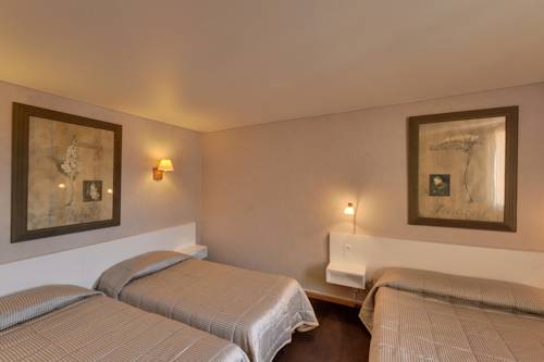 Imagen de la habitación del Hotel L'orque Bleue. Foto 16