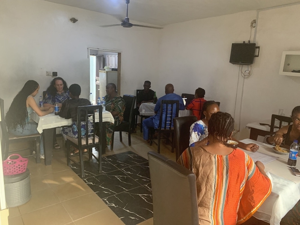 Imagen del bar/restaurante del Hotel Lorrybee plaza. Foto 2