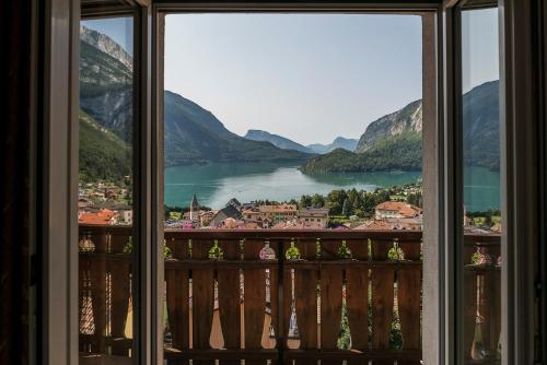 Imagen general del Hotel Lory - Molveno - Dolomiti. Foto 3