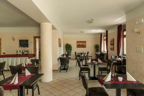 Imagen general del Hotel Lory - Molveno - Dolomiti. Foto 6