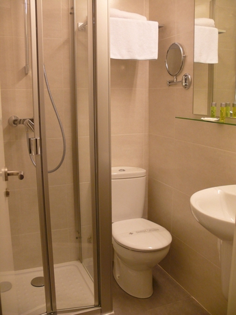 Imagen de la habitación del Hotel Los Ángeles, Boo de Guarnizo. Foto 4