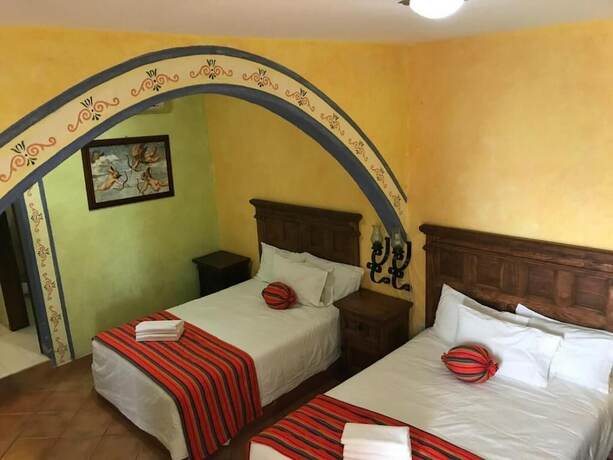 Imagen general del Hotel Los &Aacute;ngeles Sierra Gorda. Foto 4