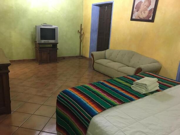 Imagen de la habitación del Hotel Los &Aacute;ngeles Sierra Gorda. Foto 14