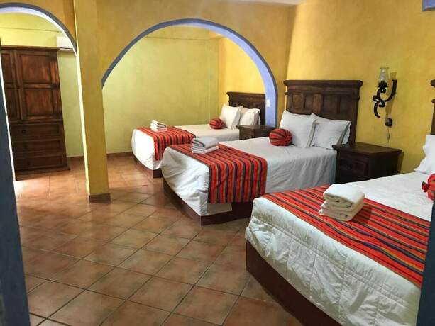 Imagen de la habitación del Hotel Los &Aacute;ngeles Sierra Gorda. Foto 17