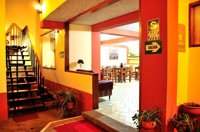 Imagen de los interiores del Hotel Los &Aacute;ticos. Foto 13