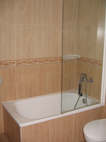 Imagen de la habitación del Hotel Los Acebos Cangas. Foto 7