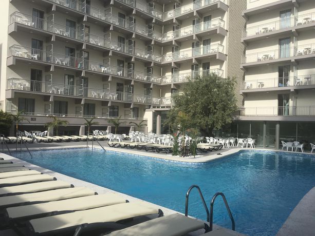 Imagen de la piscina del Hotel Los Alamos, Benidorm - Playa Levante. Foto 7