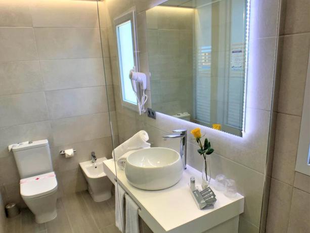 Imagen de la habitación del Hotel Los Alamos. Foto 10