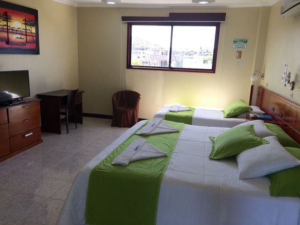 Imagen de la habitación del Hotel Los Algarrobos. Foto 7