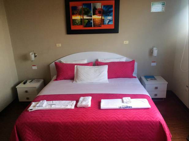 Imagen de la habitación del Hotel Los Algarrobos. Foto 8