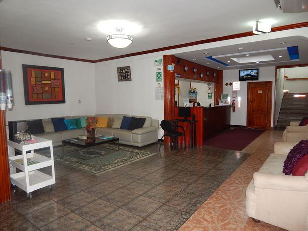 Imagen de los interiores del Hotel Los Algarrobos. Foto 15