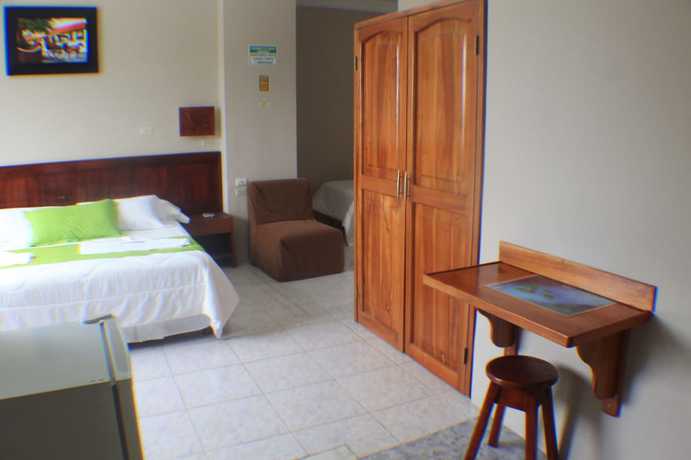 Imagen de la habitación del Hotel Los Algarrobos. Foto 10