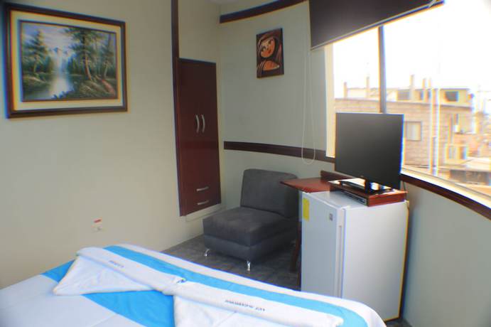 Imagen de la habitación del Hotel Los Algarrobos. Foto 14