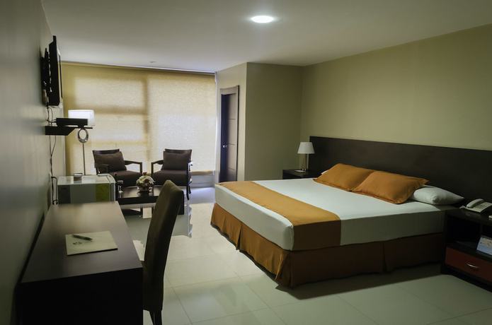 Imagen de la habitación del Hotel Los Almendros, Manta. Foto 8