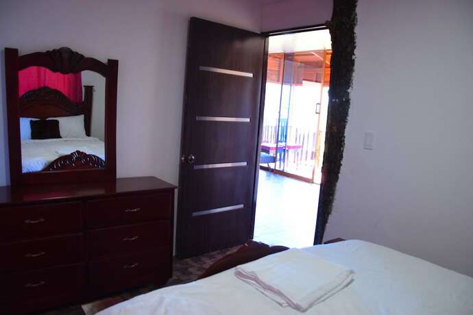 Imagen de la habitación del Hotel Los Altos de Constanza. Foto 16