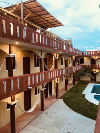 Imagen general del Hotel Los Amigos, Puerto Escondido. Foto 1