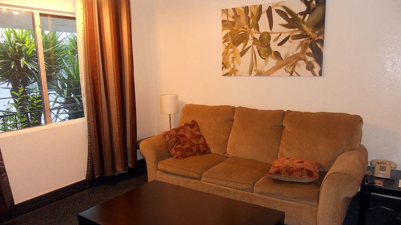 Imagen de los interiores del Hotel Los Angeles Adventurer All Suite At Lax. Foto 11