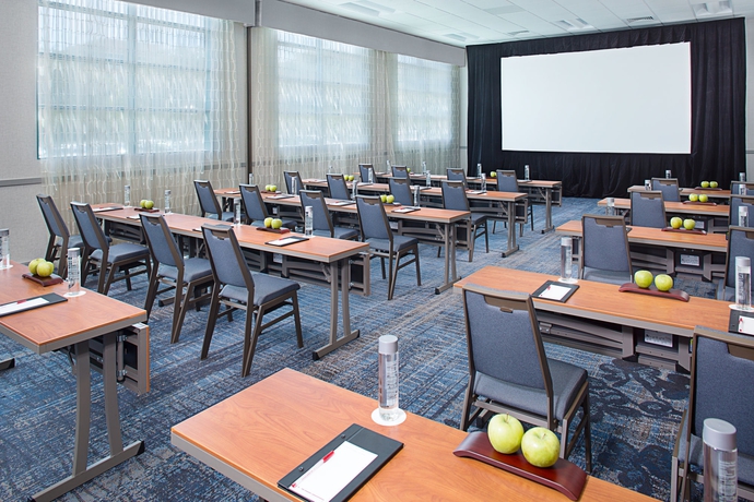 Imagen de los interiores del Hotel Los Angeles Marriott Burbank Airport. Foto 6