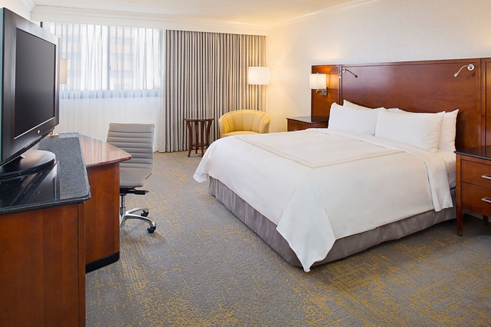 Imagen de la habitación del Hotel Los Angeles Marriott Burbank Airport. Foto 4