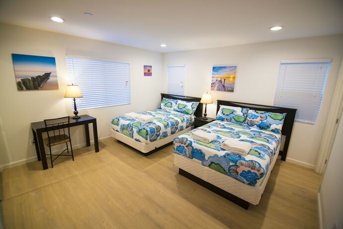 Imagen de la habitación del Hotel Los Angeles RoomRentals LAX. Foto 20