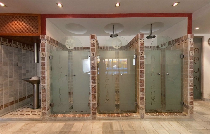 Imagen de los interiores del Hotel Los Angeles and Spa. Foto 11