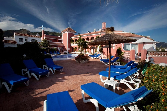 Imagen de la piscina del Hotel Los Arcos, Nerja. Foto 17