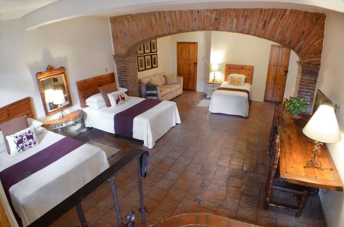 Imagen de la habitación del Hotel Los Arcos, Taxco. Foto 6