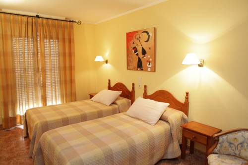 Imagen de la habitación del Hotel Los Arcos, Villafranca del Cid. Foto 11