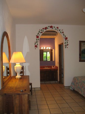 Imagen de la habitación del Hotel Los Barriles. Foto 4
