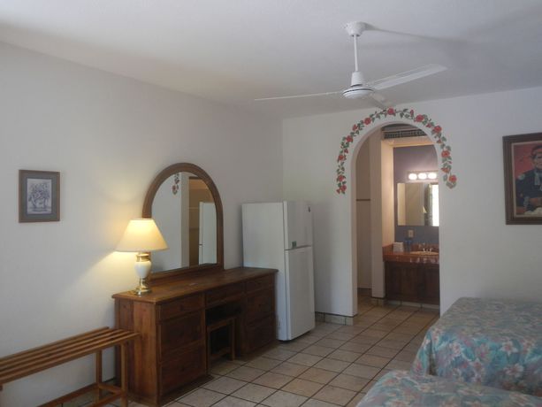 Imagen de la habitación del Hotel Los Barriles. Foto 9