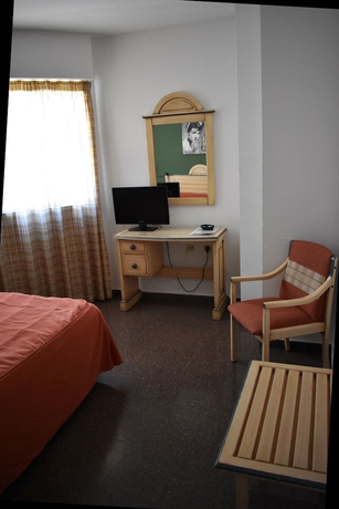 Imagen de la habitación del Hotel Los Bartolos. Foto 6