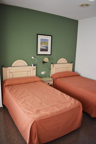 Imagen de la habitación del Hotel Los Bartolos. Foto 9